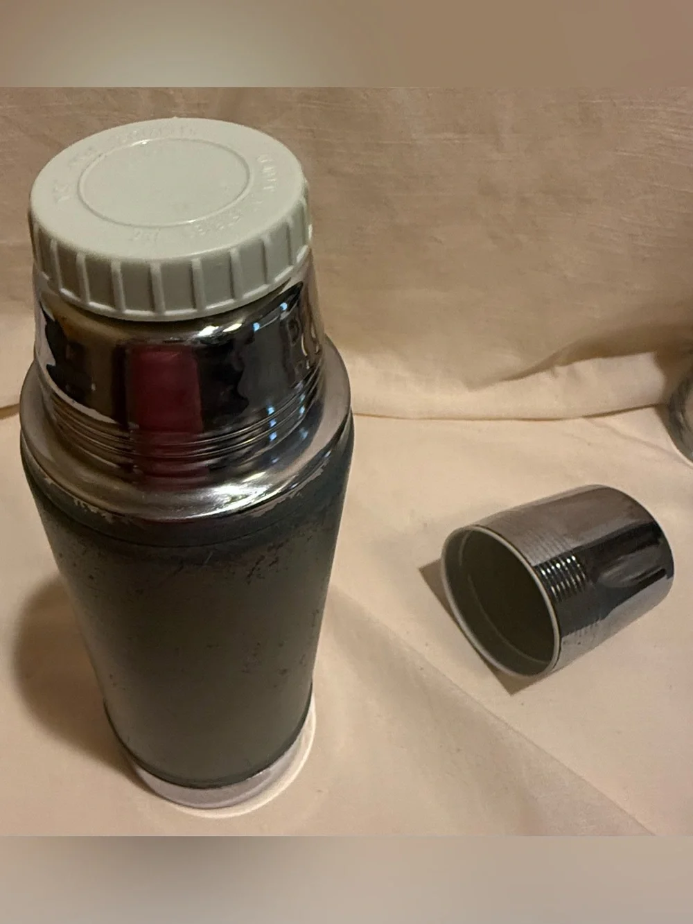 Vintage Stanley Thermos  Olive Green Stainless Steel “WILL NOT BREAK” - Picture 3 of 17